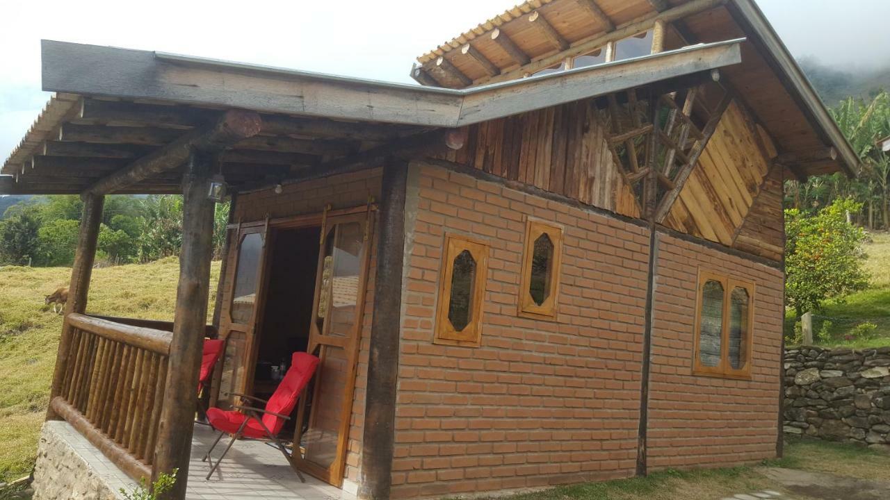 圣本图-杜萨普卡伊Chale Refugio Da Pedra Sp别墅 外观 照片